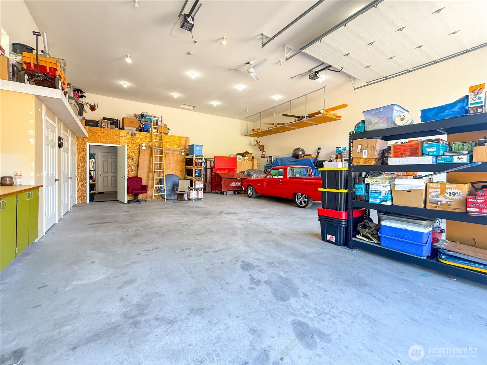 46 Shumway Road Omak, WA 98841 - Photo 28 of 40 a view of a room with gym equipment