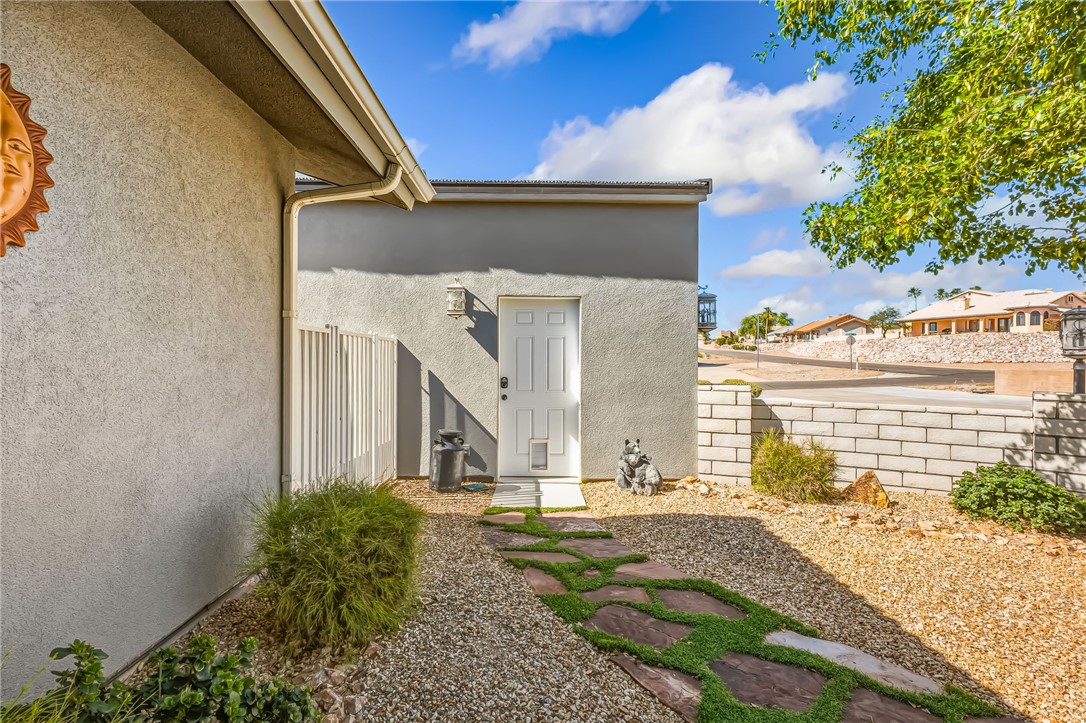 3342 Park Ridge Avenue Bullhead City, AZ 86429 - Photo 8 of 93 Walk-way from front to detached 2nd garage