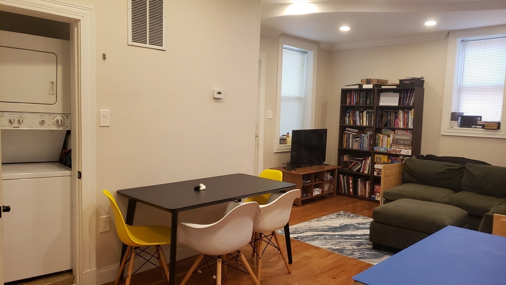225 South Street, Unit 2 Boston, MA 02130 - Photo 3 of 14