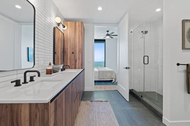 $639,000 | 84 East Avenue, Unit 2105, Austin, TX 78701