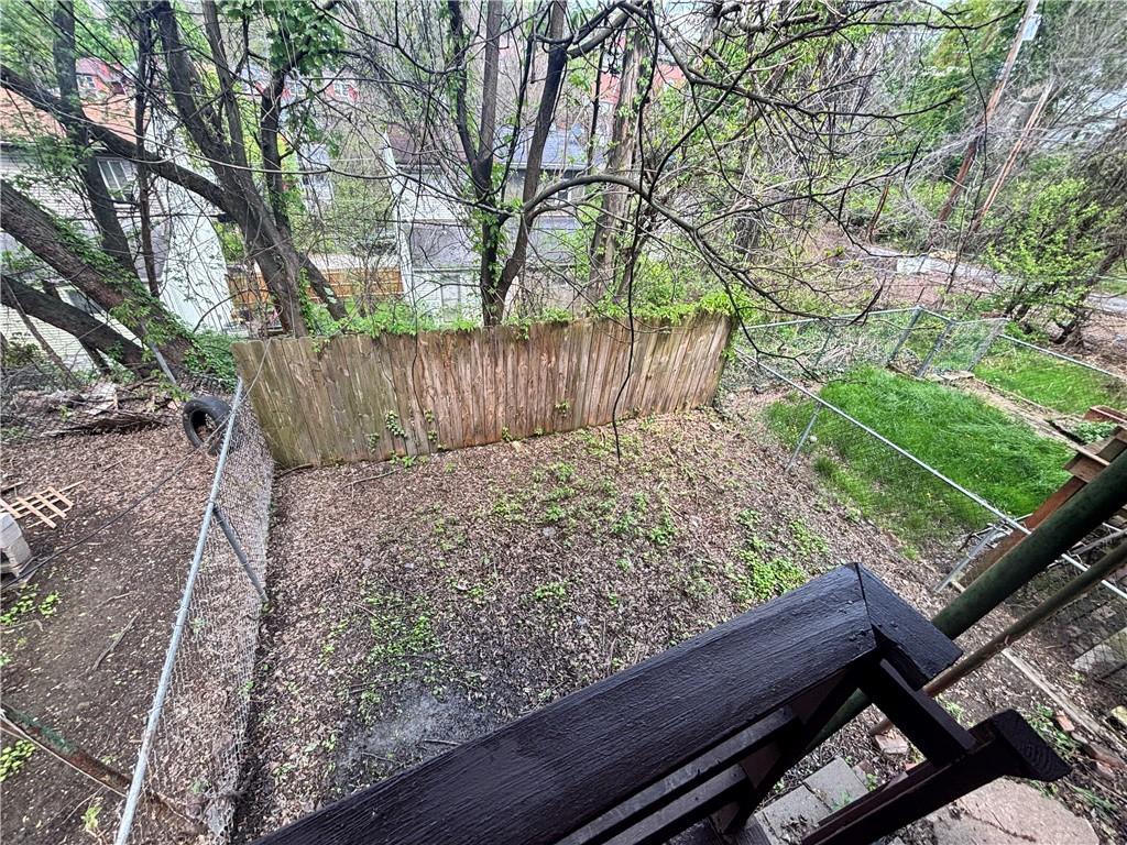 235 Arabella Street Pittsburgh, PA 15210 - Photo 25 of 28