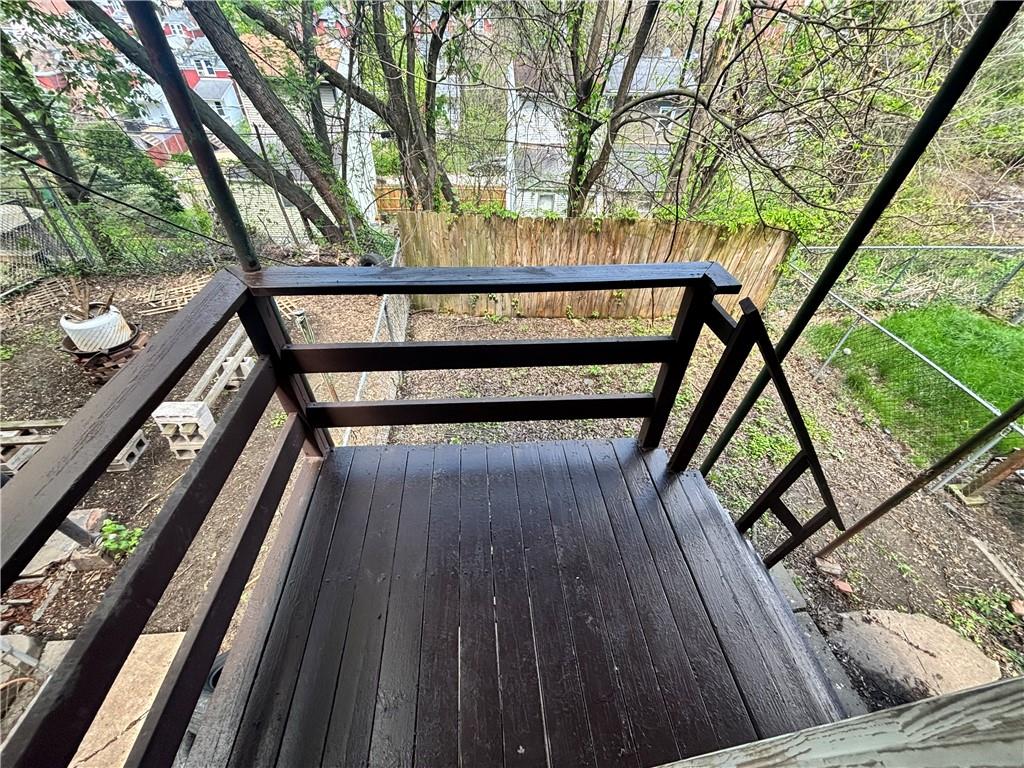 235 Arabella Street Pittsburgh, PA 15210 - Photo 27 of 28