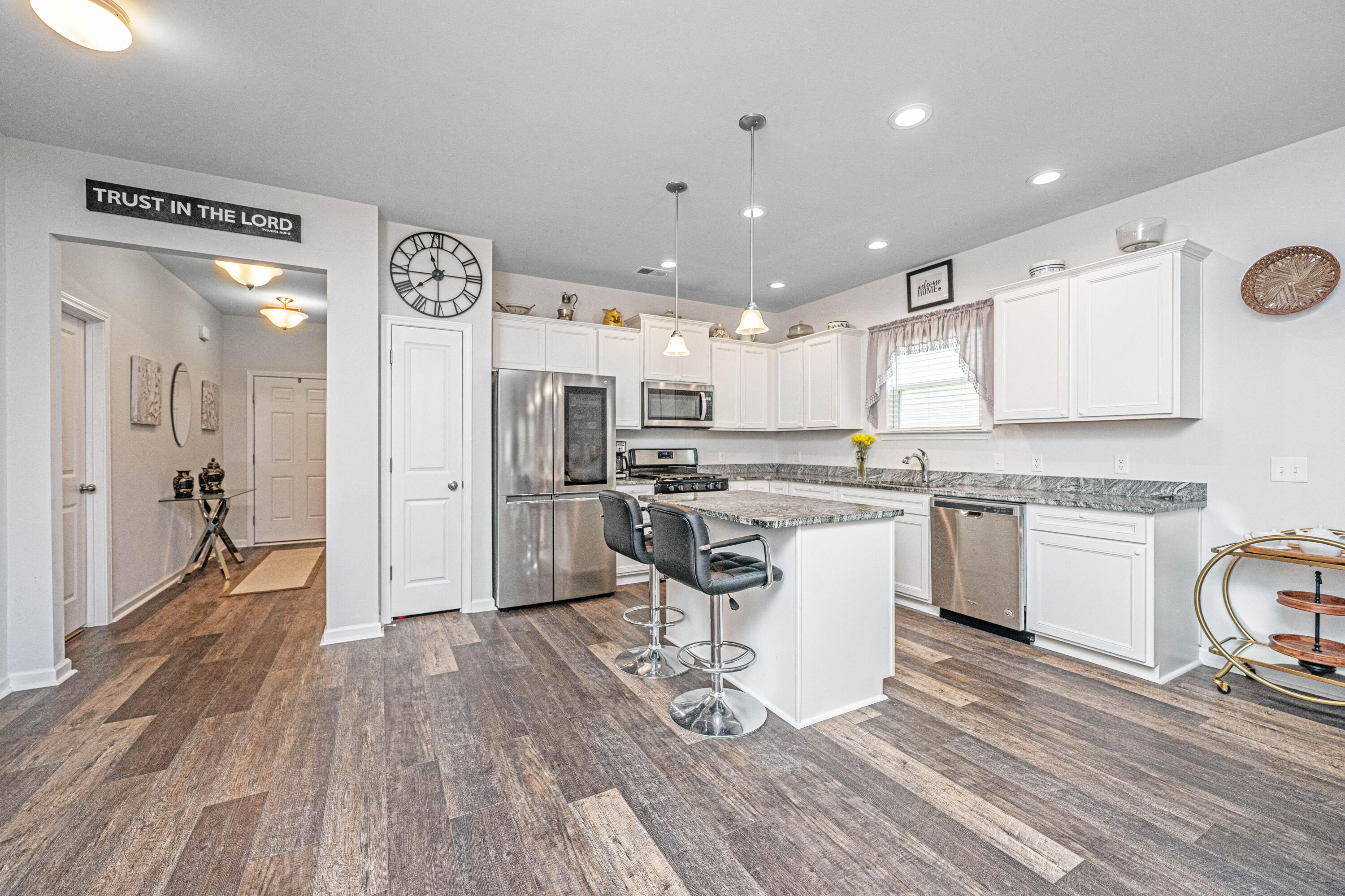 224 Hayworth Road Summerville, SC 29486 - Photo 4 of 49 224HayworthRdREDO009