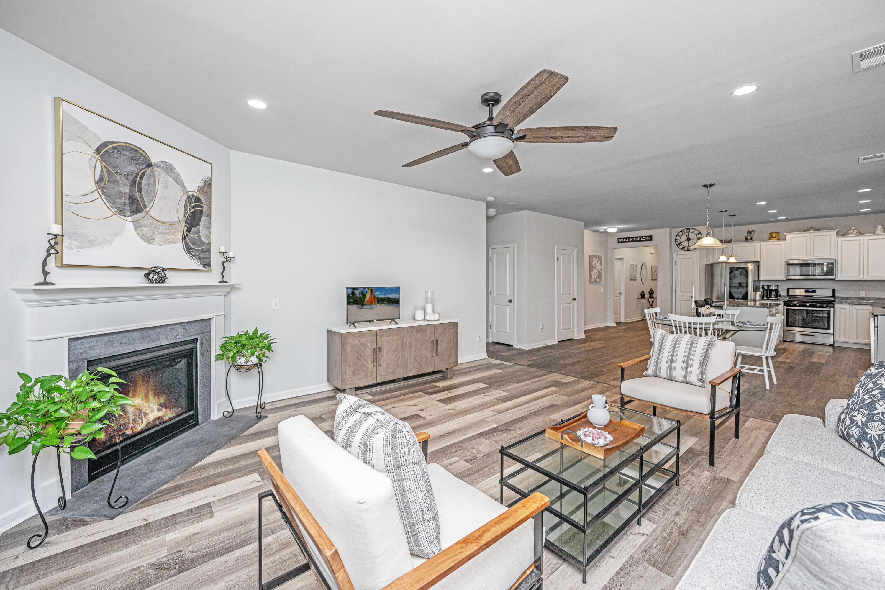 224 Hayworth Road Summerville, SC 29486 - Photo 7 of 49 224HayworthRdREDO020