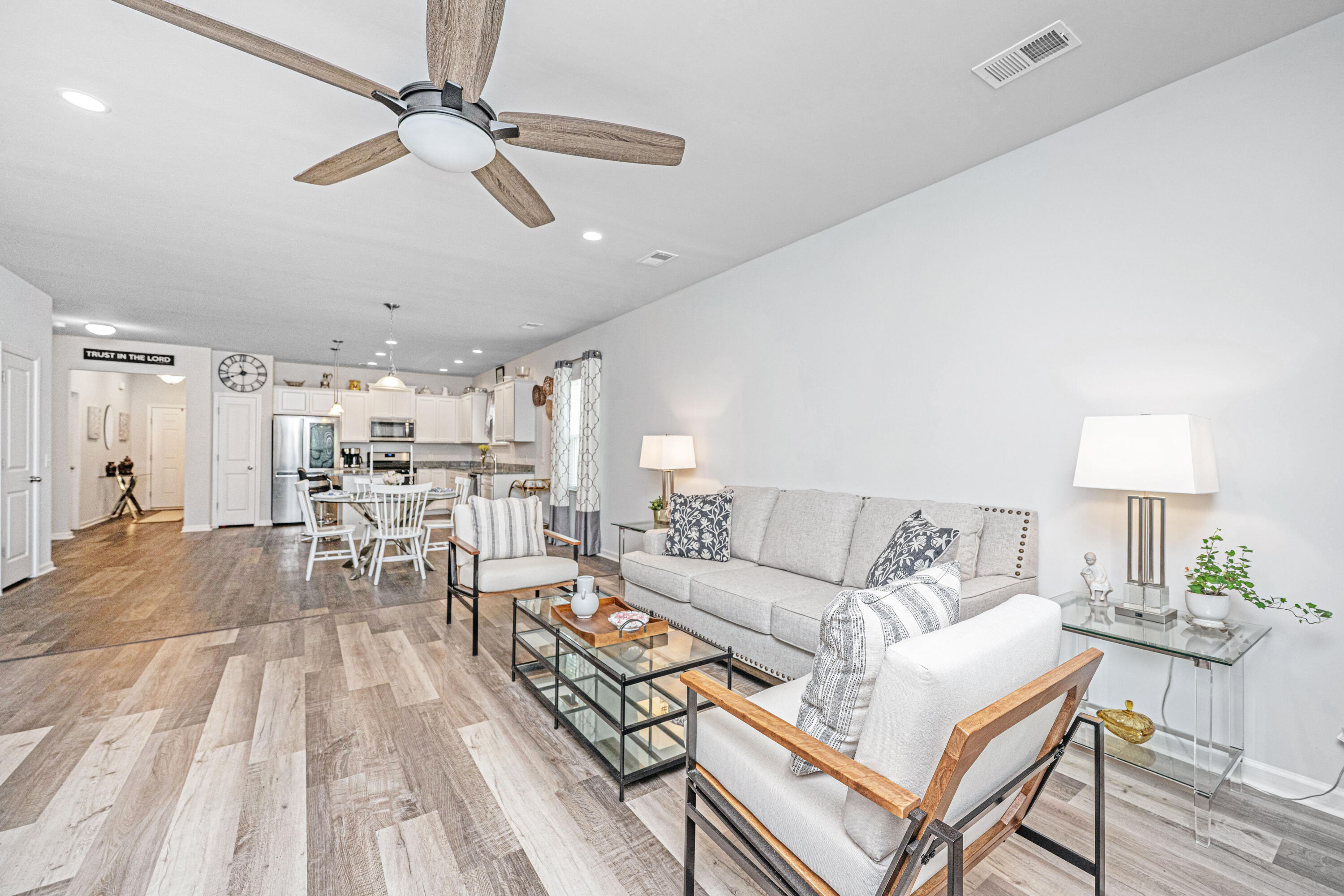 224 Hayworth Road Summerville, SC 29486 - Photo 8 of 49 224HayworthRdREDO019