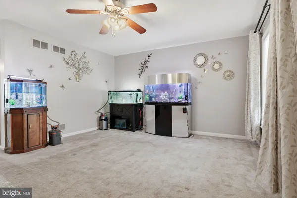 $225,900 | 109 Oak Crossing, Unit 109, Dallastown, PA 17313