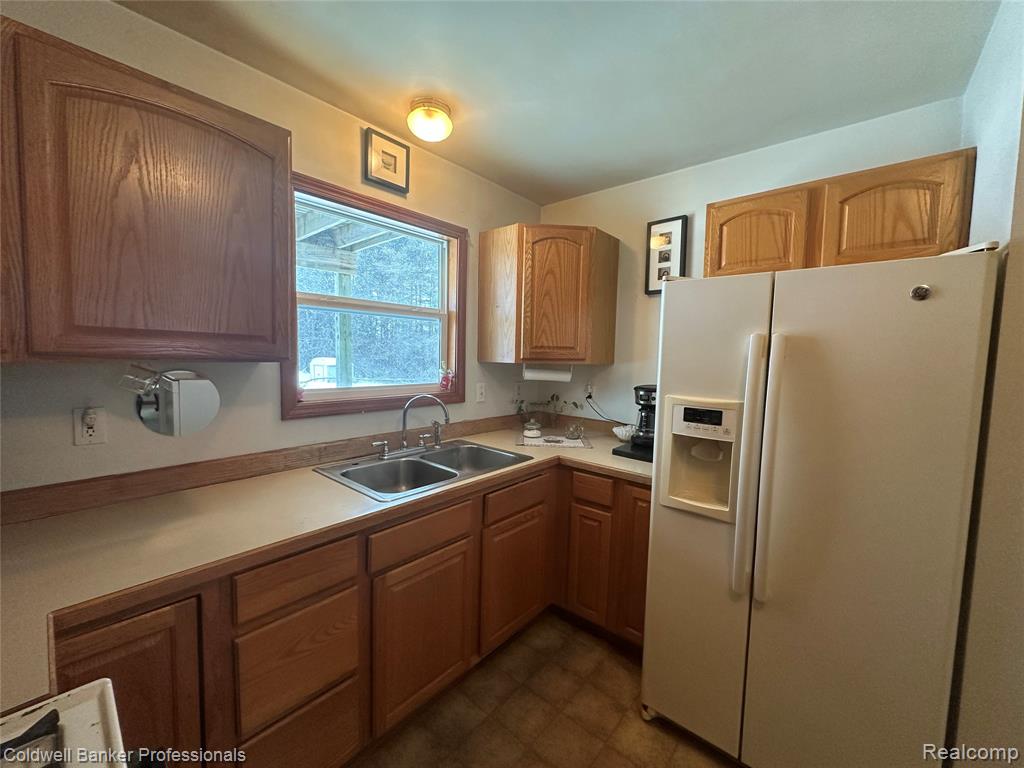 3419 West Burnside Road Columbiaville, MI 48421 - Photo 15 of 20