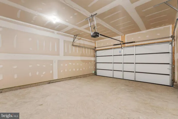 a view of a garage