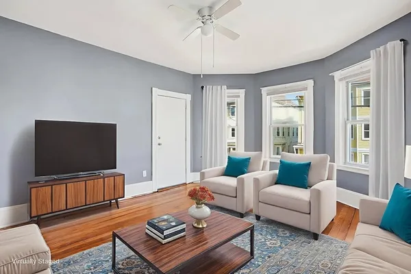 $1,850 | 347 Ashley Boulevard, Unit 2, New Bedford, MA 02746