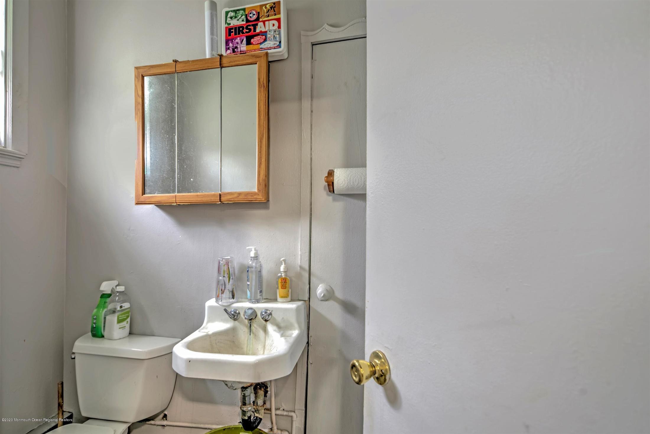 9 Us Howell, NJ 07731 - Photo 15 of 30 15-COMMERCIAL SPACE BATHROOM