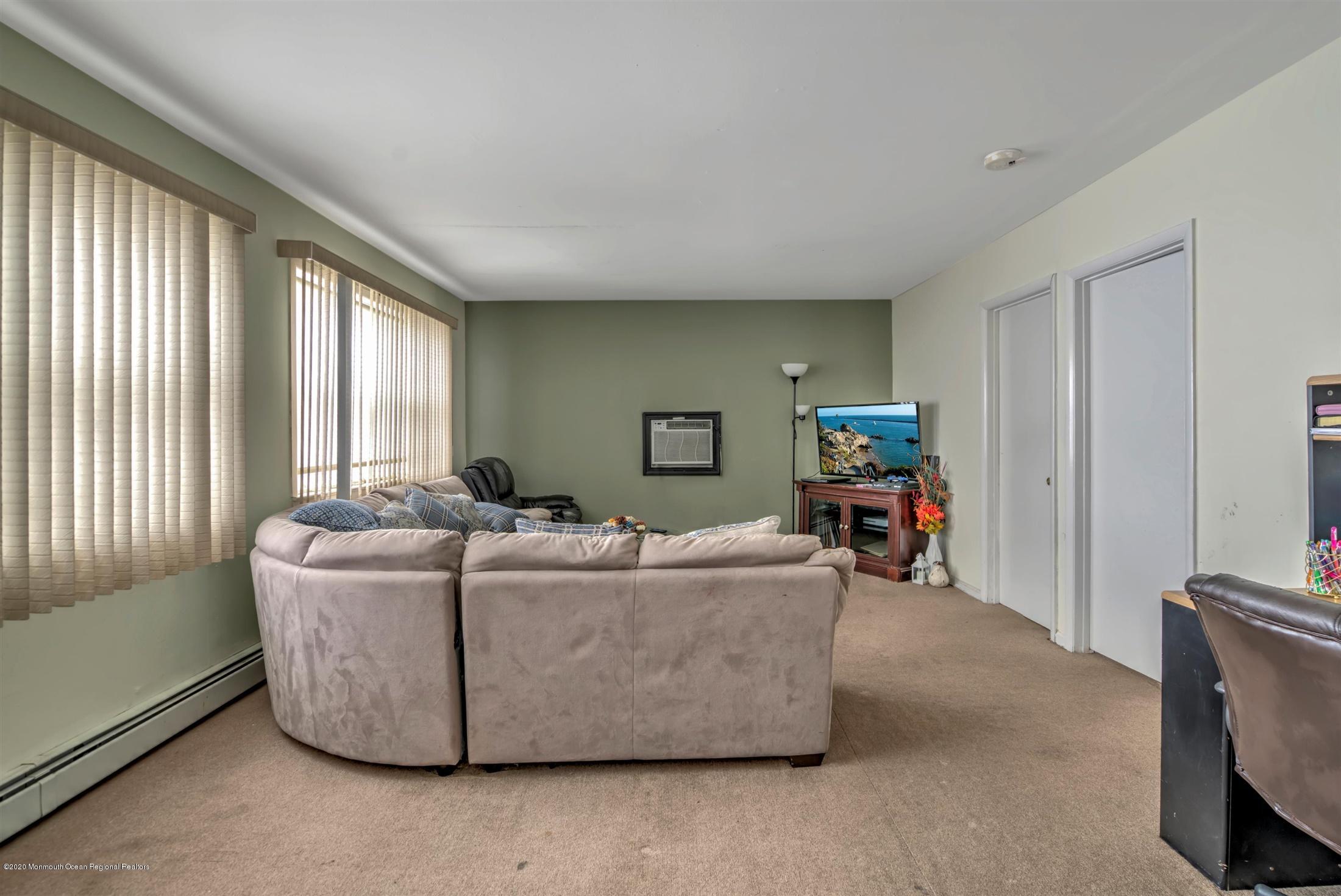 9 Us Howell, NJ 07731 - Photo 17 of 30 17-RESIDENTIAL APARTMENT