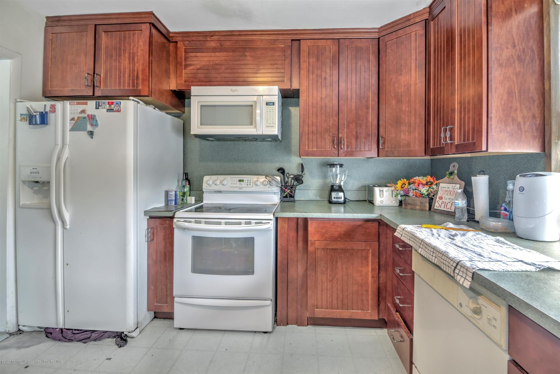 9 Us Howell, NJ 07731 - Photo 23 of 30 23-RESIDENTIAL APARTMENT