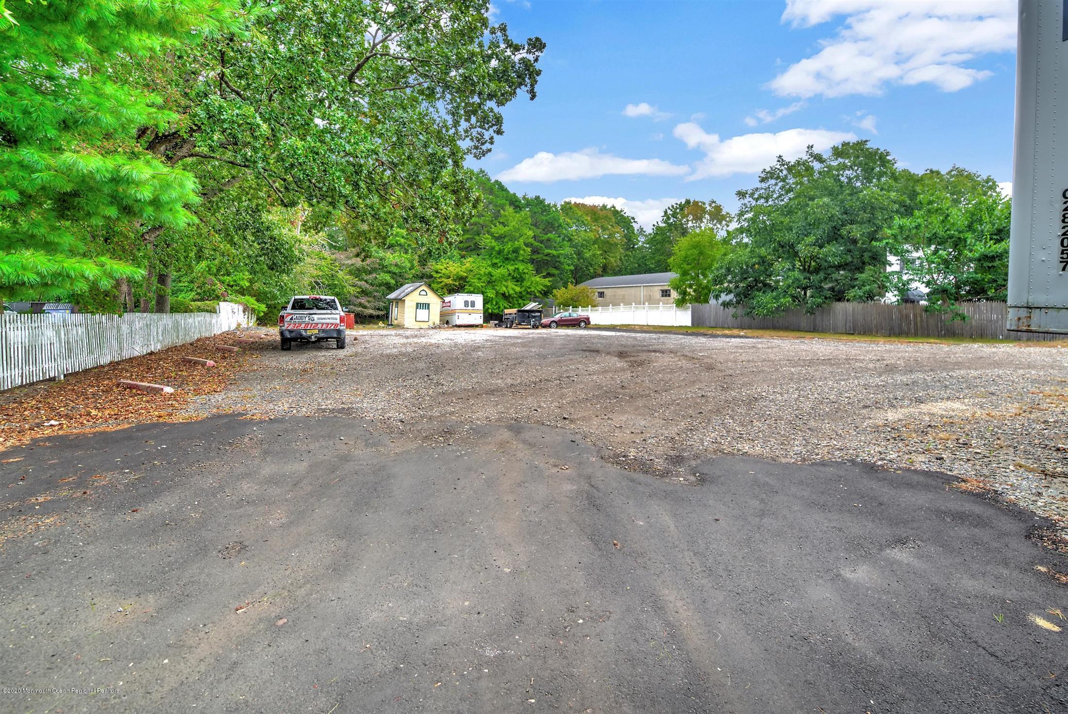 9 Us Howell, NJ 07731 - Photo 27 of 30 27-REAR PARKING