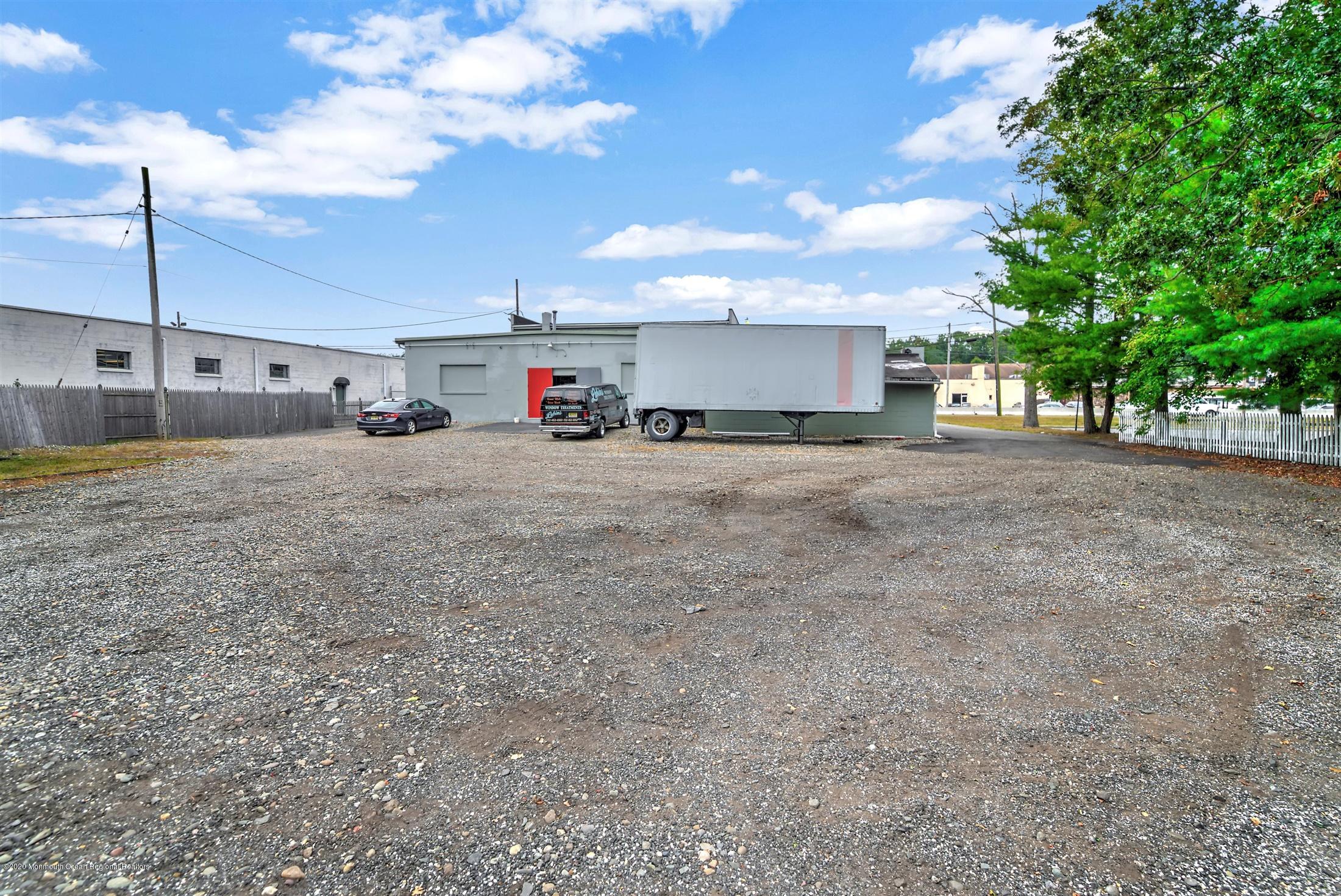 9 Us Howell, NJ 07731 - Photo 29 of 30 29-REAR PARKING