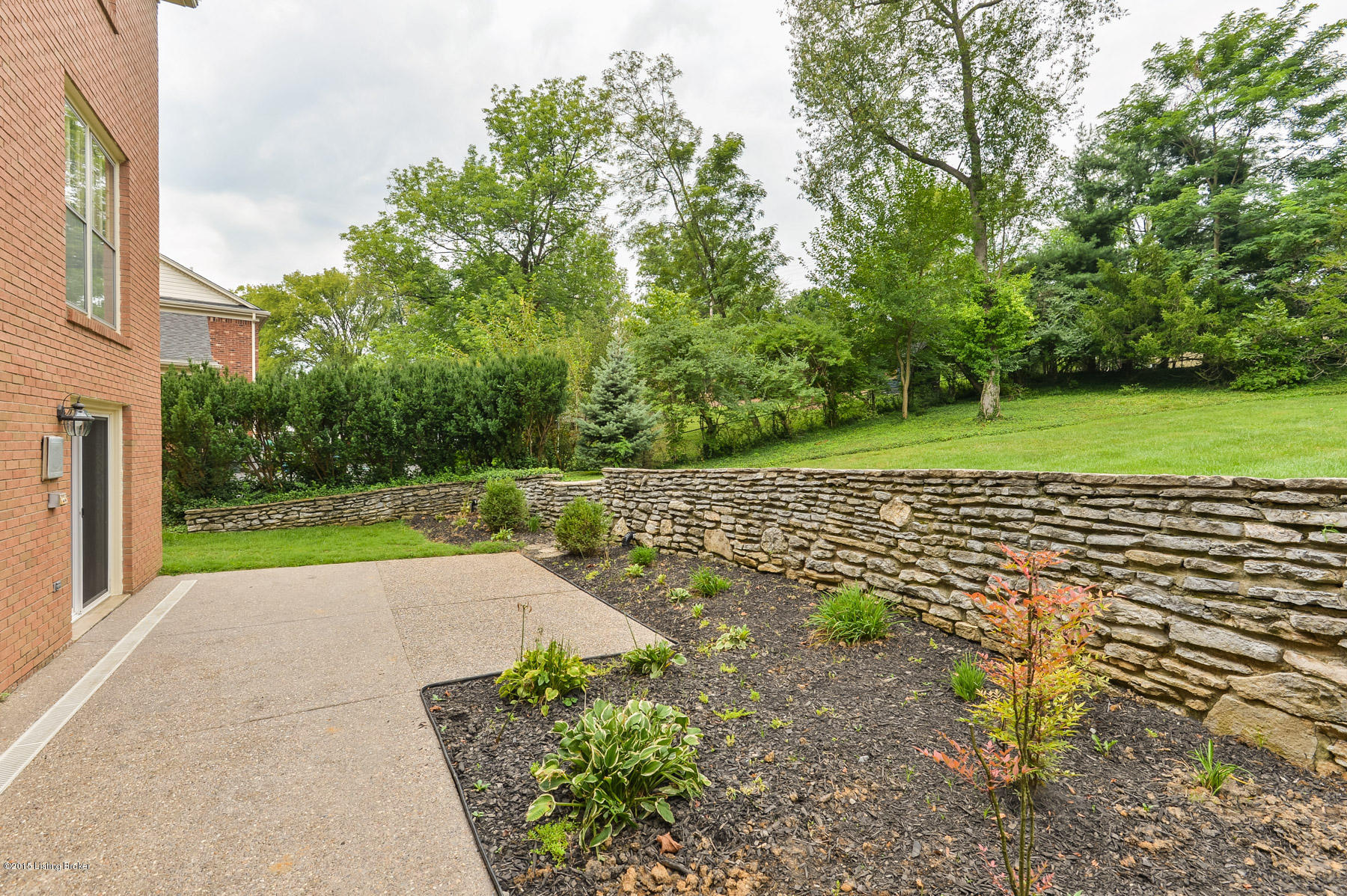 5513 Apache Road Louisville, KY 40207 - Photo 38 of 45 42
