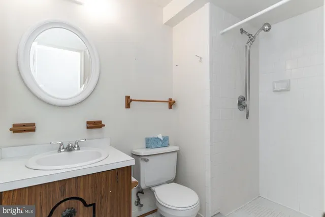 $2,800 | 14010 Daleshire Way, Unit 1, Burtonsville, MD 20866