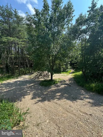 $2,800 | 14010 Daleshire Way, Unit 1, Burtonsville, MD 20866