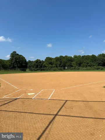 $2,800 | 14010 Daleshire Way, Unit 1, Burtonsville, MD 20866