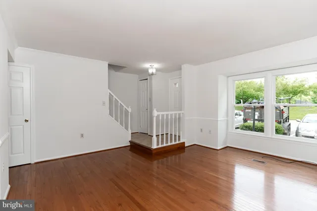 $2,800 | 14010 Daleshire Way, Unit 1, Burtonsville, MD 20866