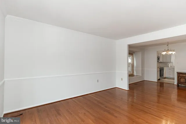 $2,800 | 14010 Daleshire Way, Unit 1, Burtonsville, MD 20866