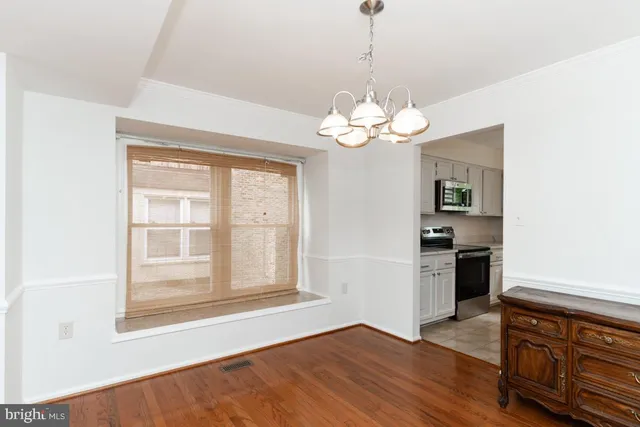 $2,800 | 14010 Daleshire Way, Unit 1, Burtonsville, MD 20866