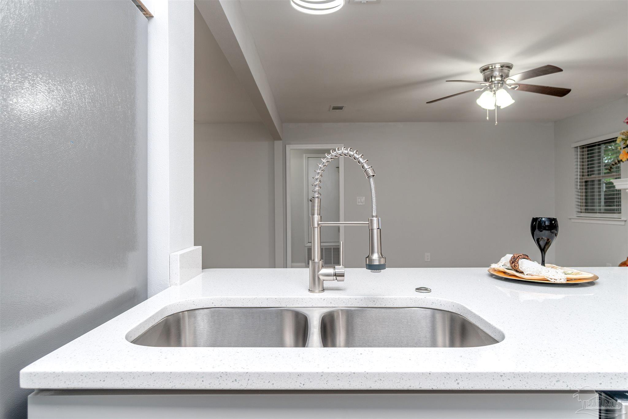 4130 April Road Pensacola, FL 32504 - Photo 13 of 48 Gallery Image 13