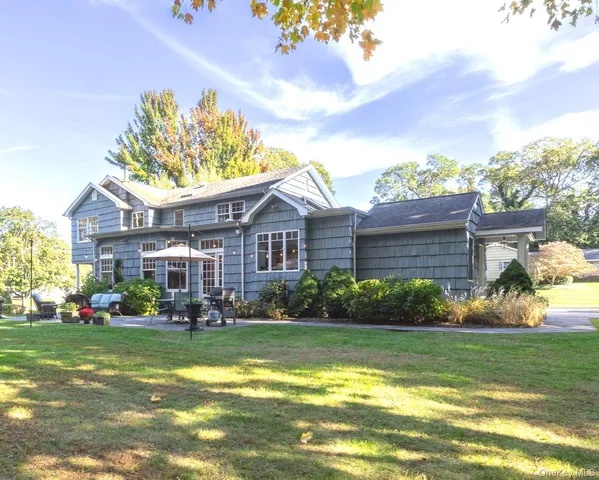 $1,359,000 | 7 Shipyard Lane, Setauket, NY 11733