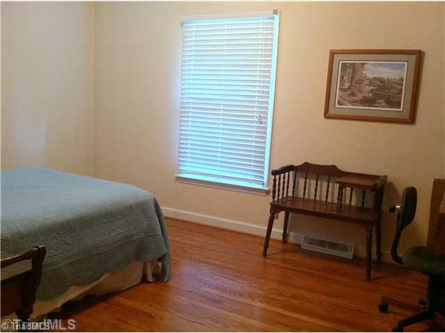 4020 Briarcliffe Road Northwest Winston-Salem, NC 27106 - Photo 12 of 15 3rd Bedroom.