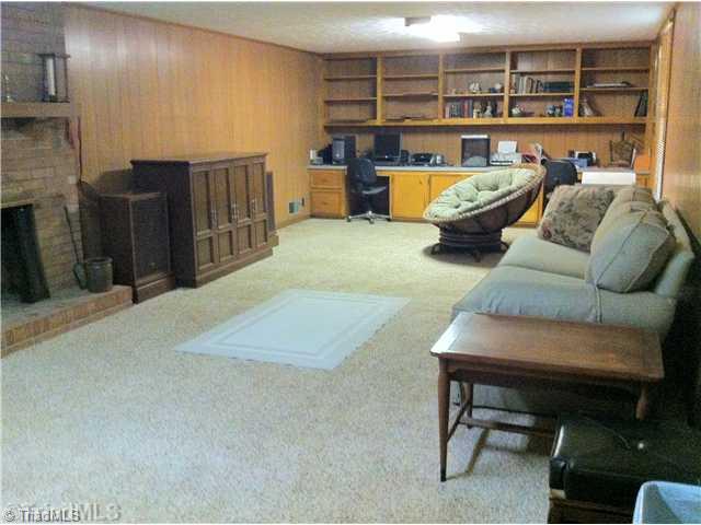 4020 Briarcliffe Road Northwest Winston-Salem, NC 27106 - Photo 14 of 15 Playroom.