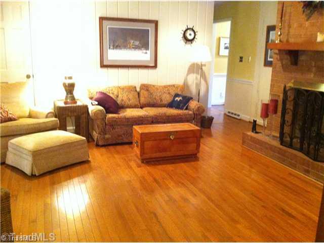 4020 Briarcliffe Road Northwest Winston-Salem, NC 27106 - Photo 3 of 15 Den/Family/Great Room. view of Den from Kitchen