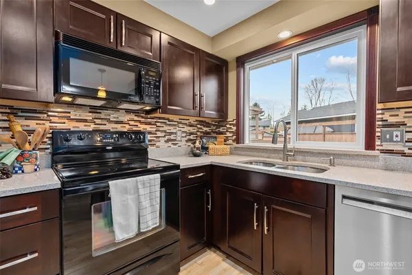 $699,950 | 624 217th Street Southwest, Bothell, WA 98021