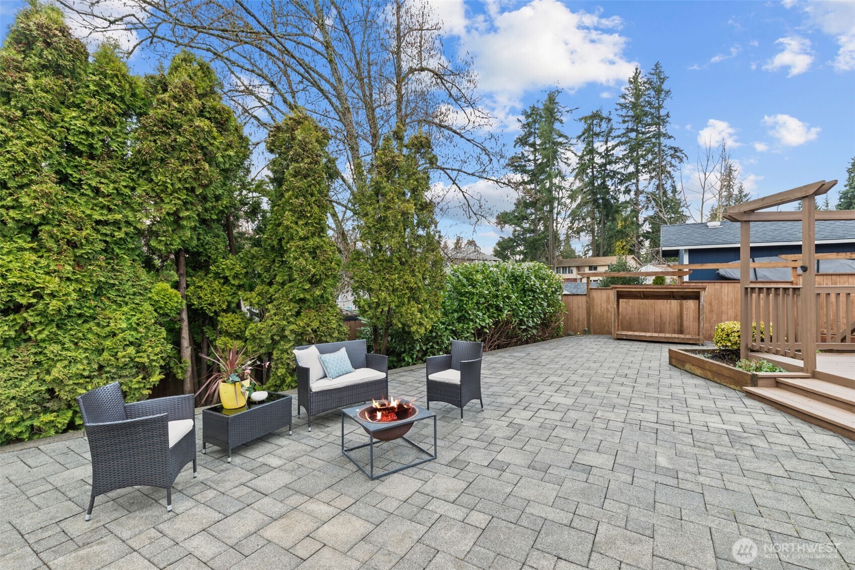 624 217th Street Southwest Bothell, WA 98021 - Photo 33 of 40