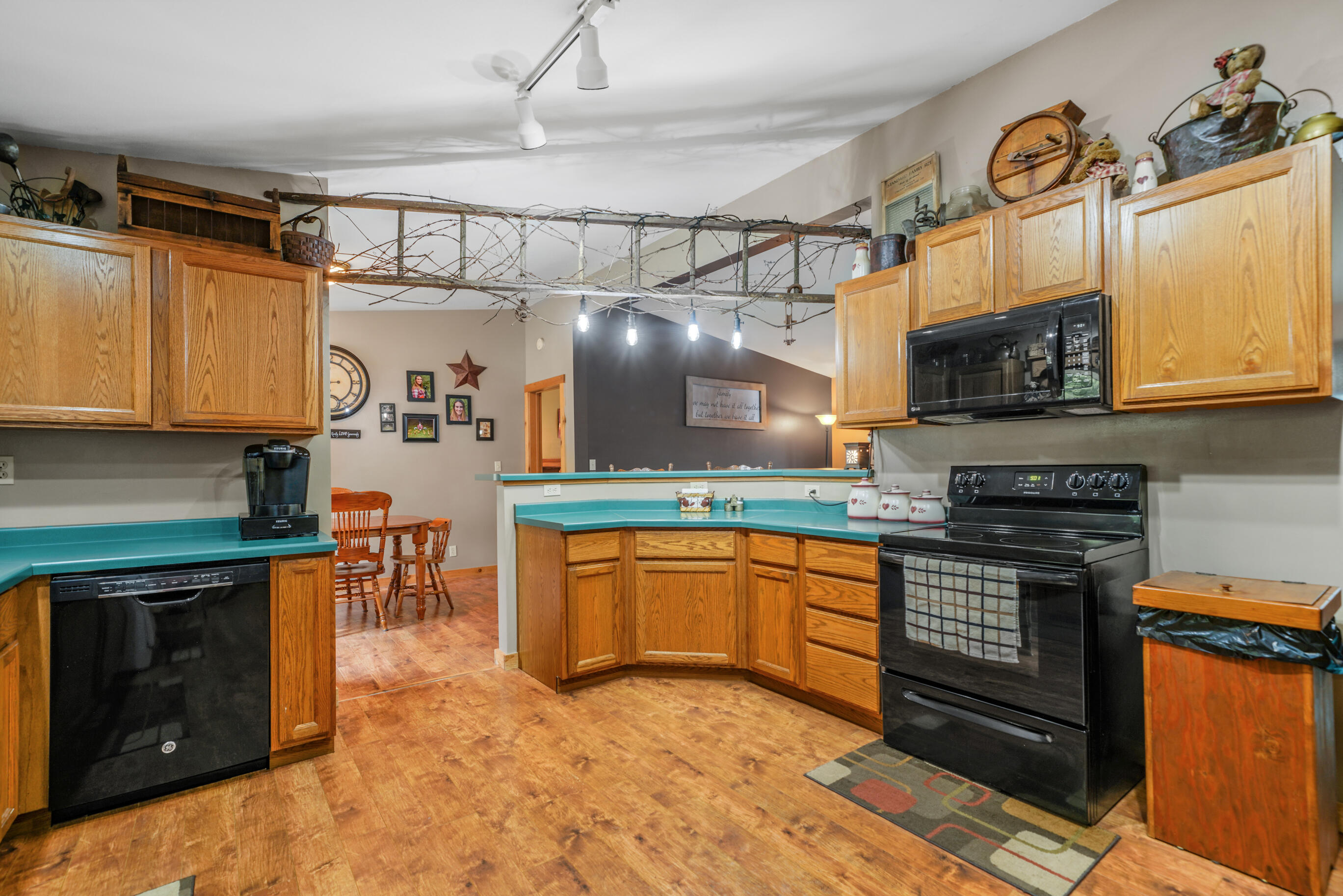 1759 Roslin Road Benton Harbor, MI 49022 - Photo 7 of 24 JSP00962_3_4