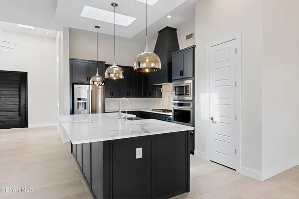 $639,000 | 317 Rio De Jazmin Circle, El Paso, TX 79932