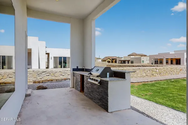 $639,000 | 317 Rio De Jazmin Circle, El Paso, TX 79932