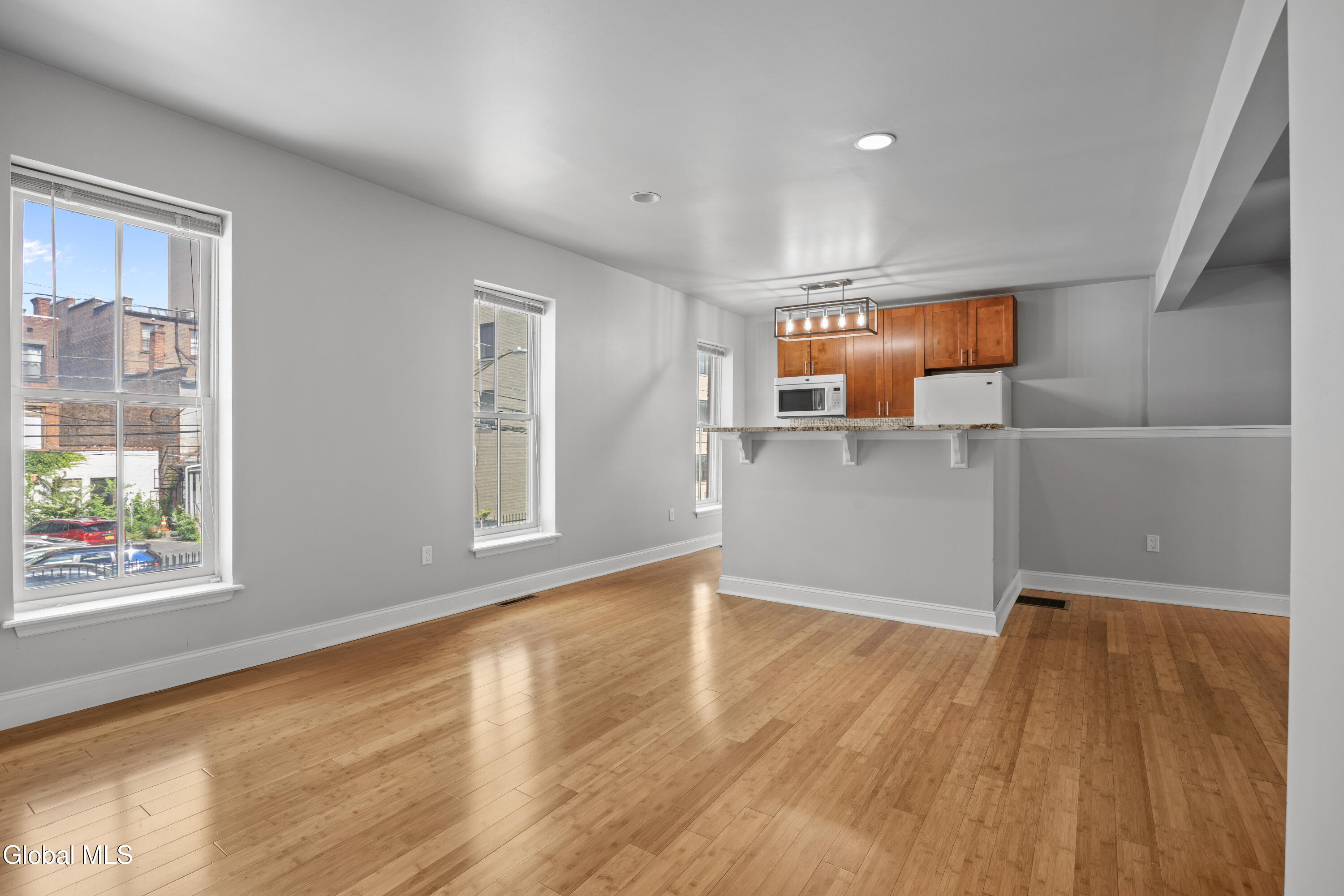 14 Spring Street Albany, NY 12210 - Photo 12 of 37 10