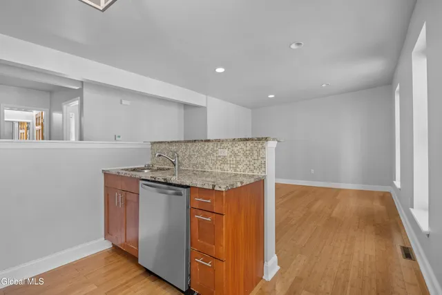 $239,000 | 14 Spring Street, Albany, NY 12210