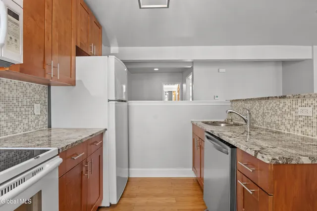 $239,000 | 14 Spring Street, Albany, NY 12210