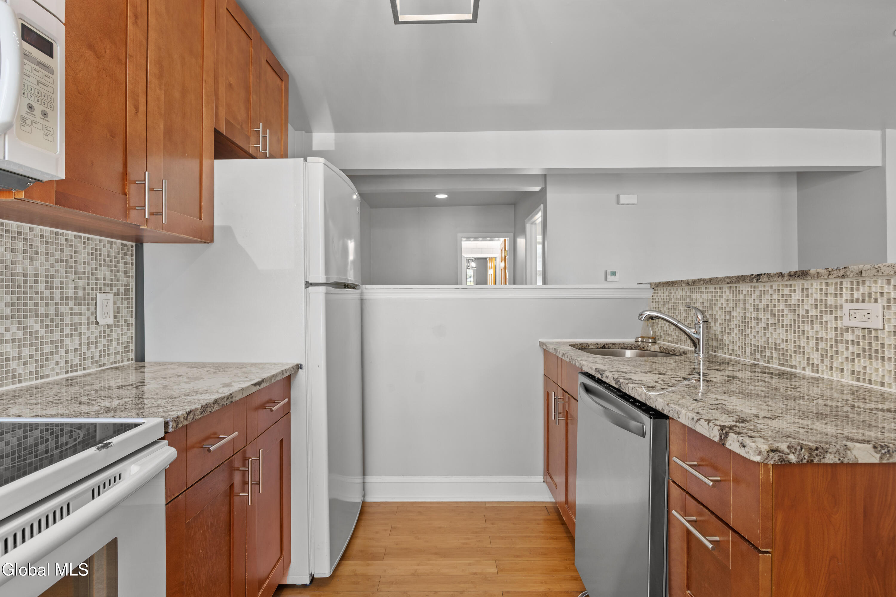 14 Spring Street Albany, NY 12210 - Photo 19 of 37 17