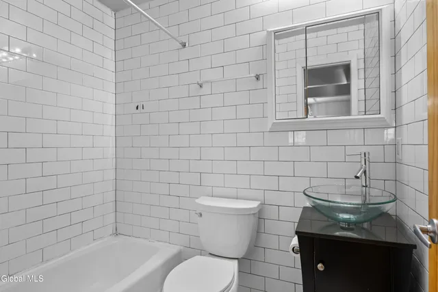 $239,000 | 14 Spring Street, Albany, NY 12210