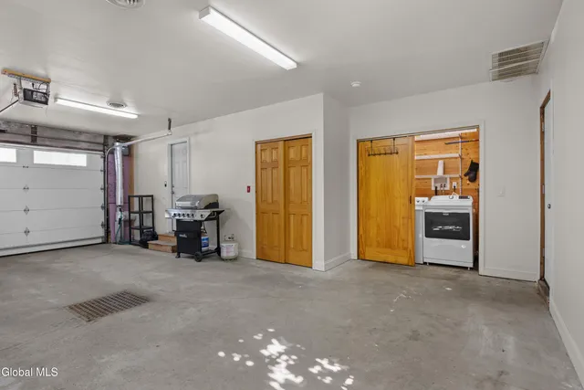 $239,000 | 14 Spring Street, Albany, NY 12210