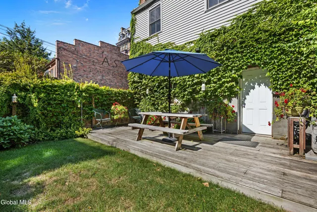 $239,000 | 14 Spring Street, Albany, NY 12210