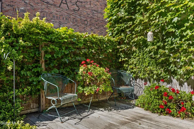 $239,000 | 14 Spring Street, Albany, NY 12210