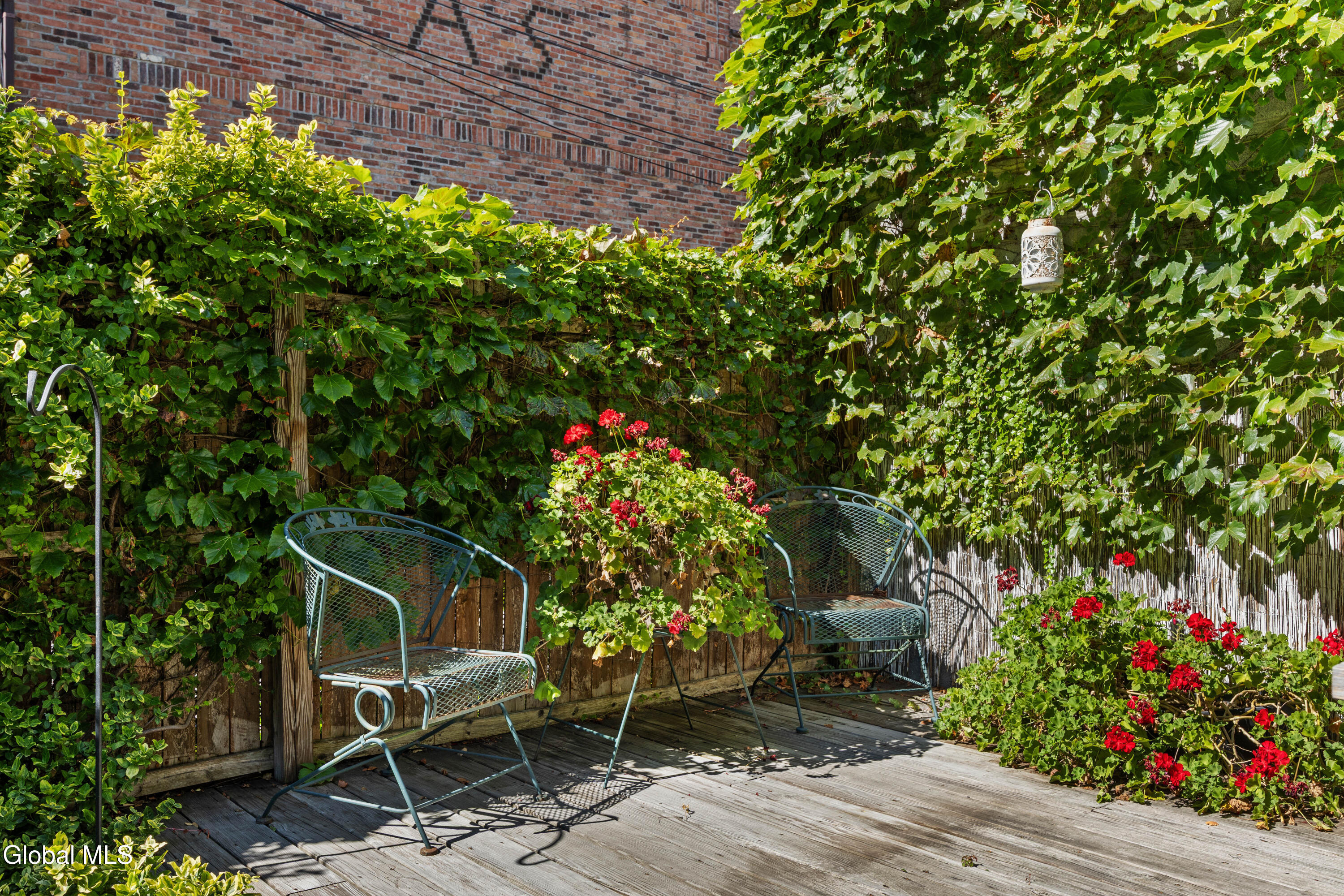 14 Spring Street Albany, NY 12210 - Photo 31 of 37 29