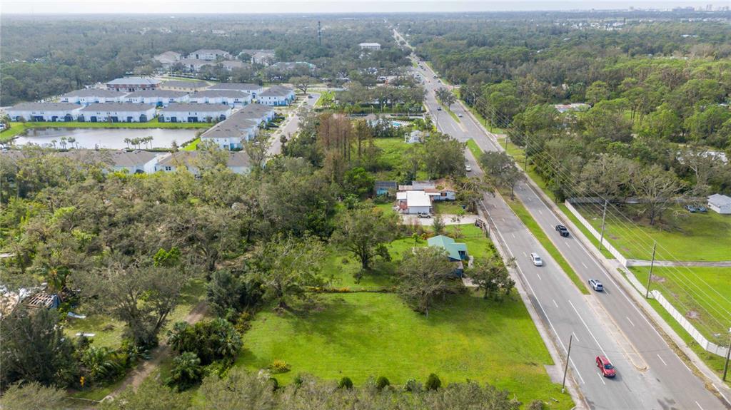 5818 North Lockwood Ridge Road Sarasota, FL 34243 - Photo 11 of 18 Gallery Image 11