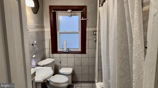 $330,000 | 5401 Gainor Road, Philadelphia, PA 19131