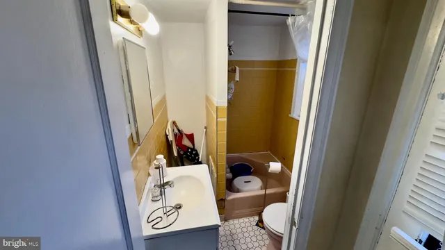 $330,000 | 5401 Gainor Road, Philadelphia, PA 19131