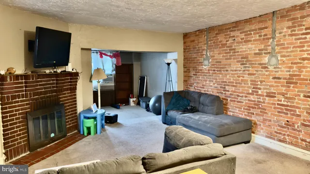 $330,000 | 5401 Gainor Road, Philadelphia, PA 19131