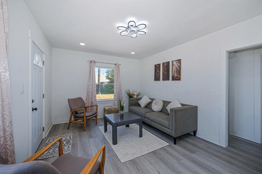 2820 Fruitridge Road Sacramento, CA 95820 - Photo 13 of 68