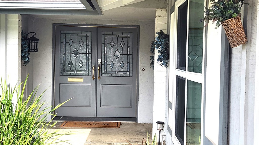 8803 Hummingbird Avenue Fountain Valley, CA 92708 - Photo 4 of 43